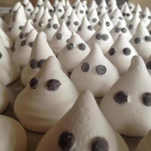 Marshmallow ghosts