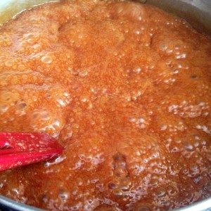 caramel boiling