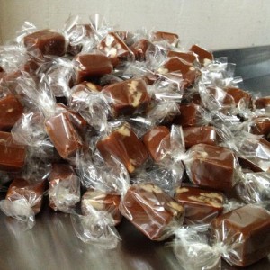 caramels pile